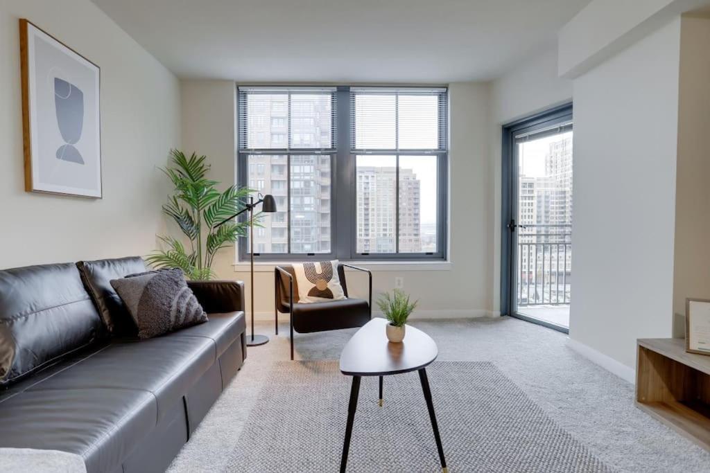 Condo With Gym And Pool In Pentagon City 8Min To Dca Арлингтон Экстерьер фото