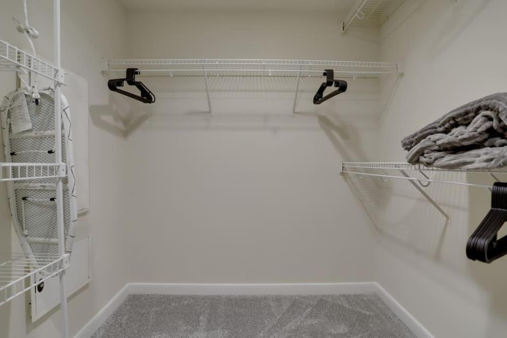 Condo With Gym And Pool In Pentagon City 8Min To Dca Арлингтон Экстерьер фото