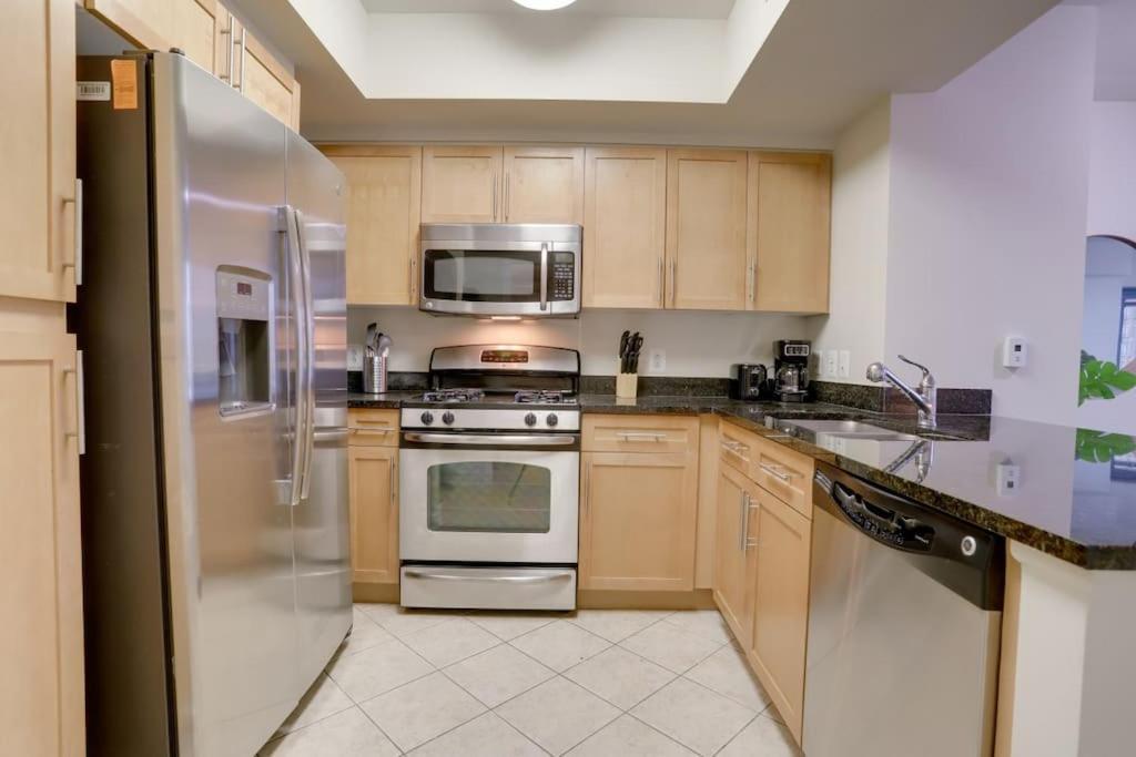 Condo With Gym And Pool In Pentagon City 8Min To Dca Арлингтон Экстерьер фото